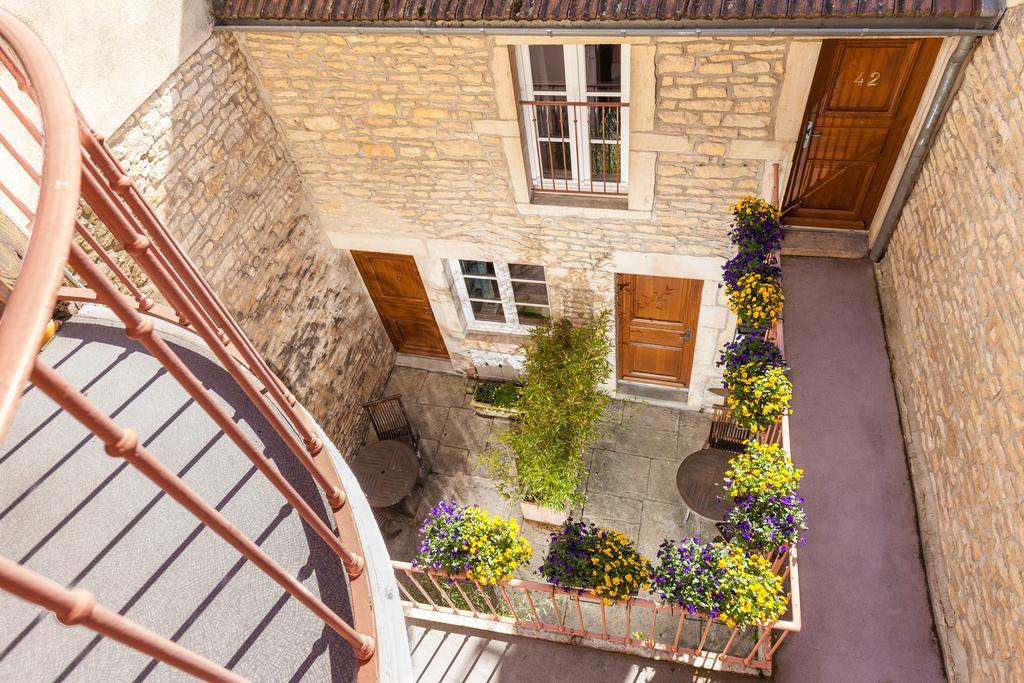 Hotel De La Cloche Beaune  Exterior photo